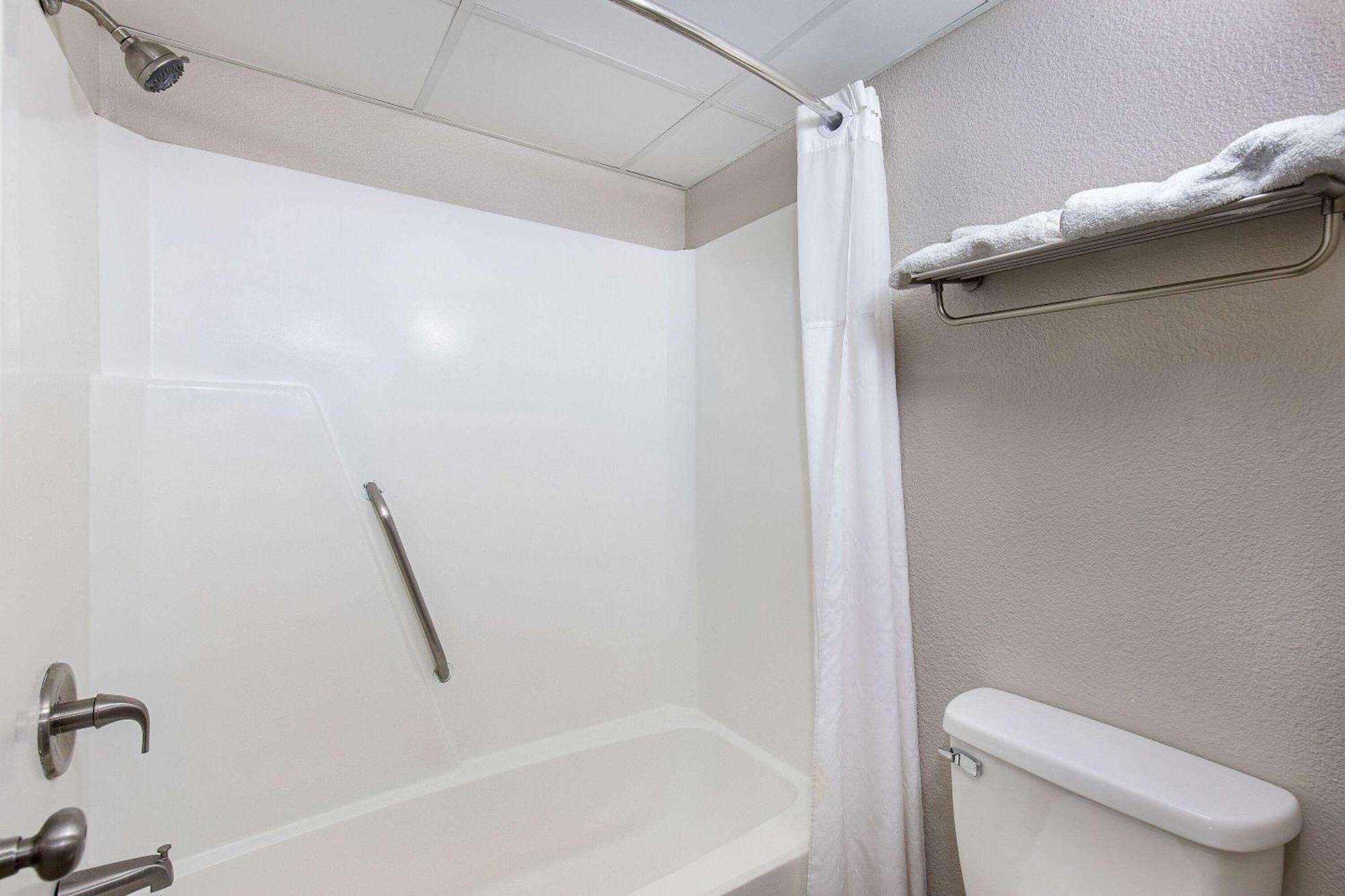 Days Inn By Wyndham Knoxville North Powell Εξωτερικό φωτογραφία