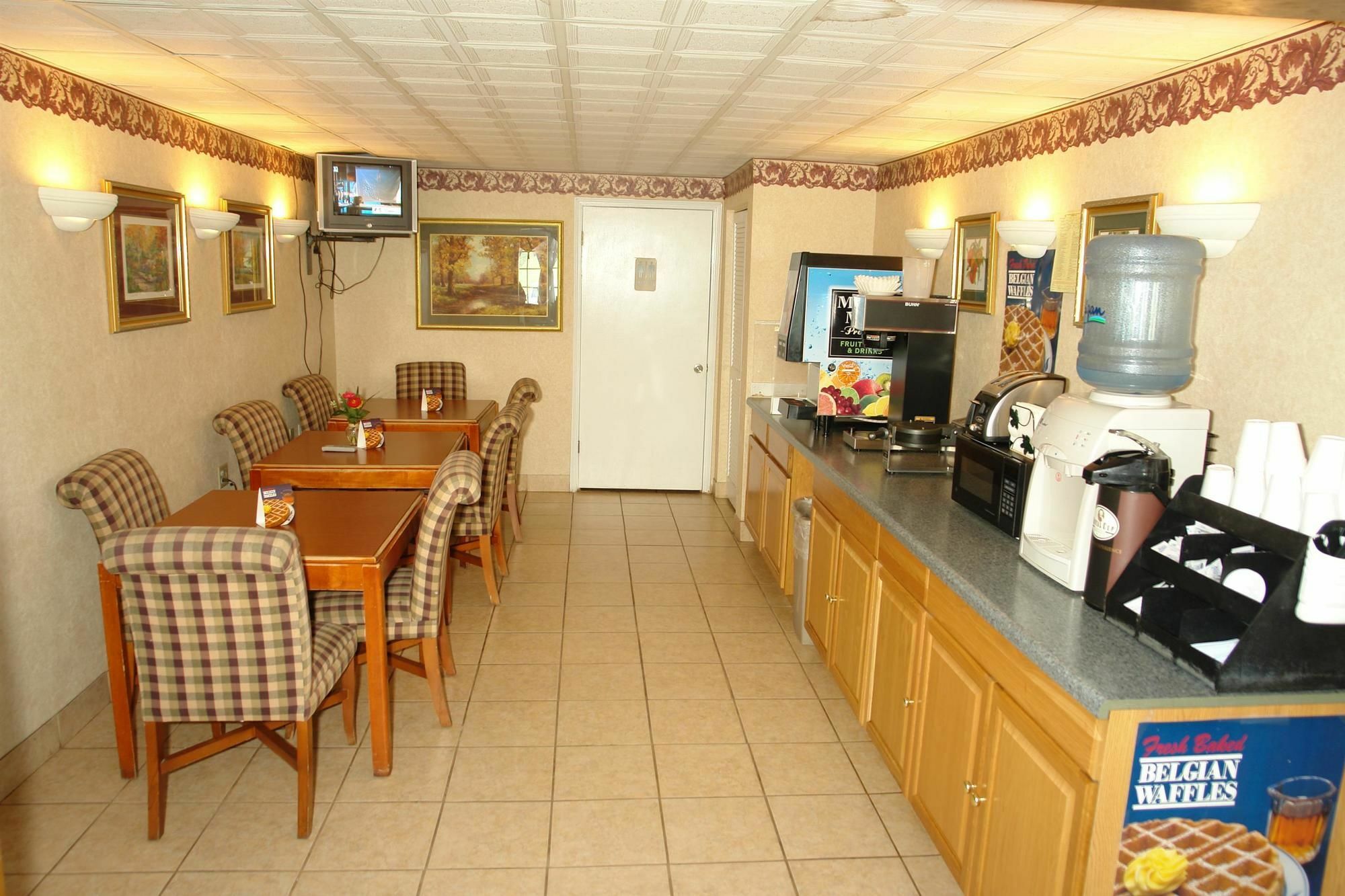 Days Inn By Wyndham Knoxville North Powell Εξωτερικό φωτογραφία