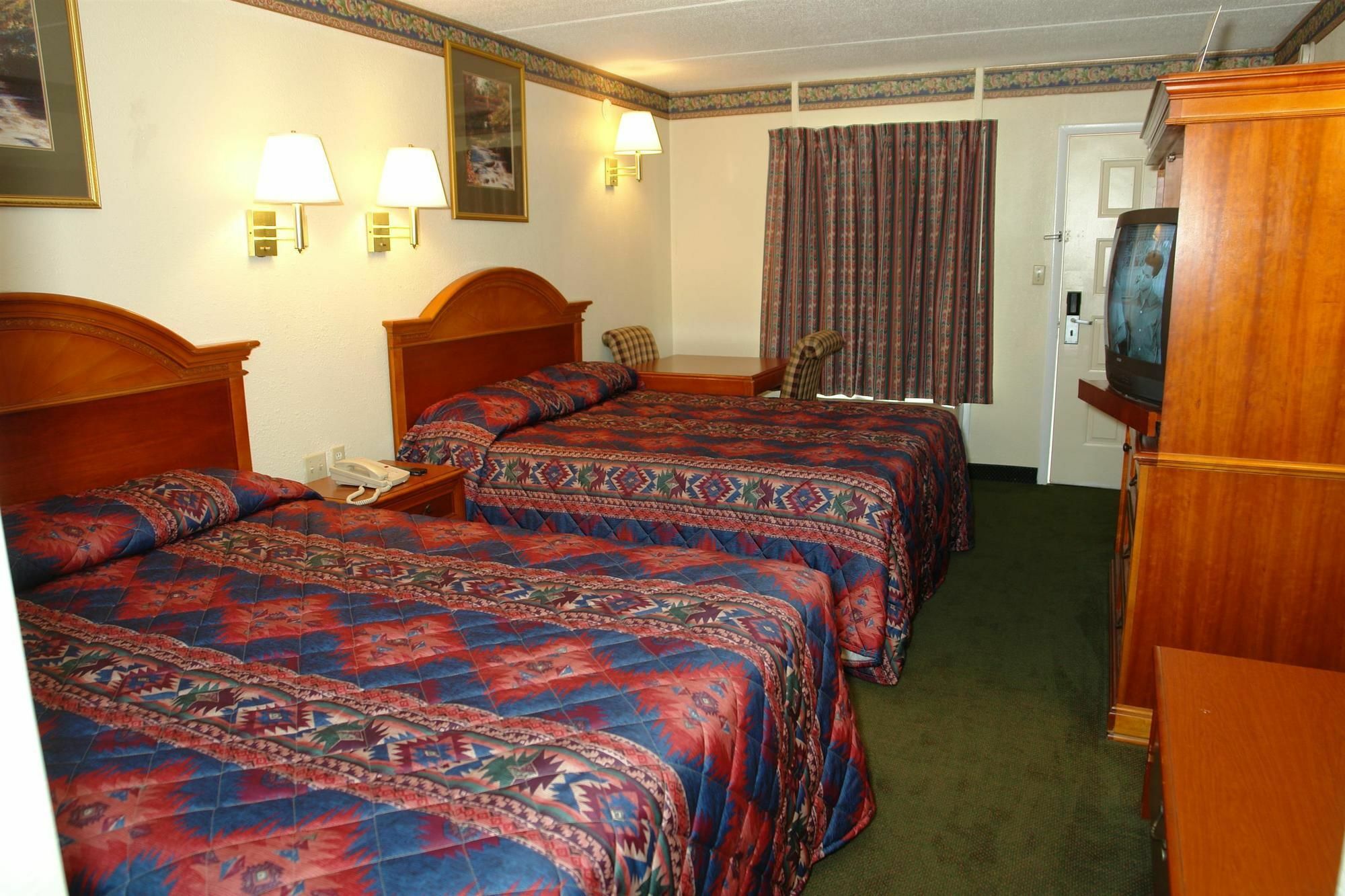 Days Inn By Wyndham Knoxville North Powell Εξωτερικό φωτογραφία