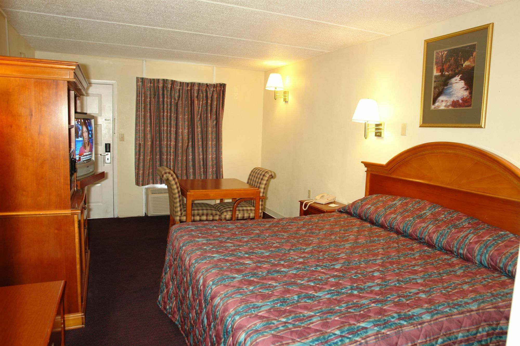 Days Inn By Wyndham Knoxville North Powell Εξωτερικό φωτογραφία