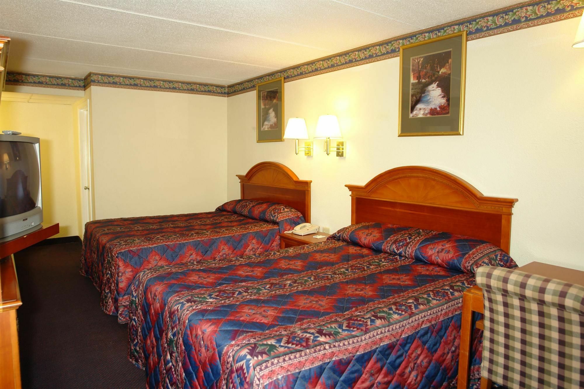 Days Inn By Wyndham Knoxville North Powell Εξωτερικό φωτογραφία